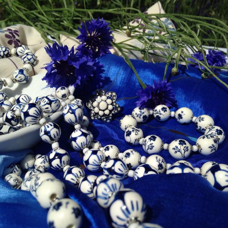 Blue and white accessories & jewellery
