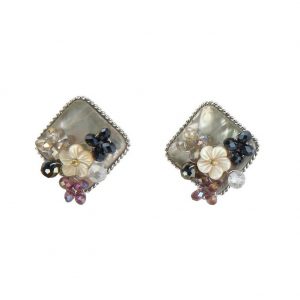 Stud Earring Vintage Amethyst Flower Made With Shell & Iron by JOE COOL