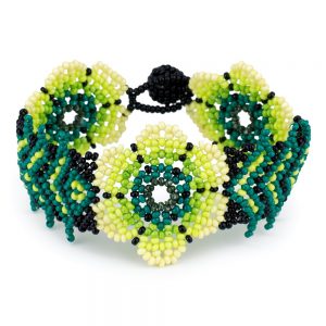 Bracelet Triple Flower Made With Bead by JOE COOL