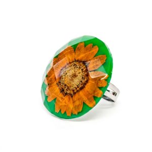Ring resin ring flower inlay green background green